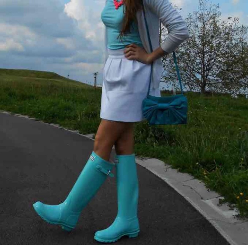 Hunter boots blue excellent condition sz 8 us